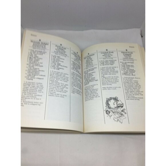 A Quilters Christmas Cookbook 1996 Recipes Desserts Main Dishes Stoltzfus Ranck - Picture 6 of 7